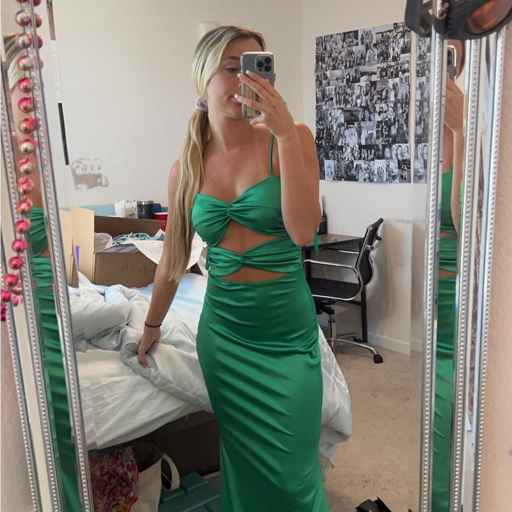 Windsor Emerald Cutout Gown